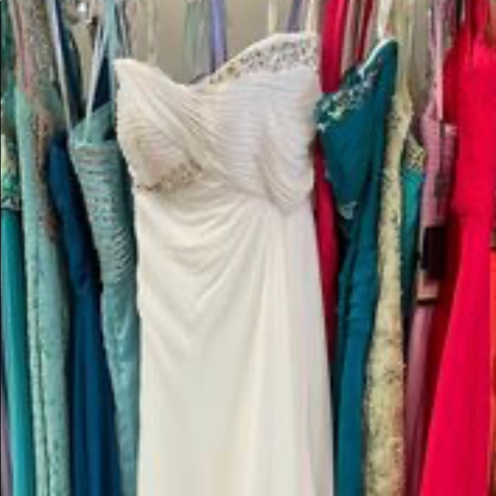 Beautiful full length white formal dress